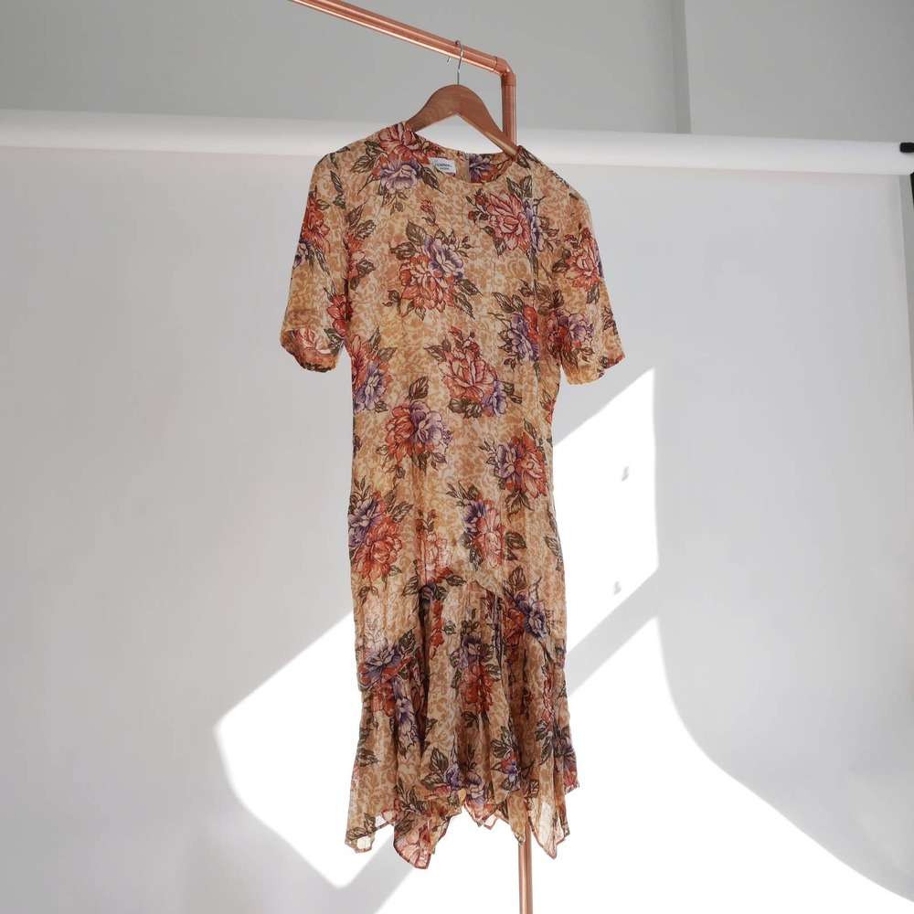cottagecore floral midi dress | 80s vintage handkerchief hem taupe petite medium